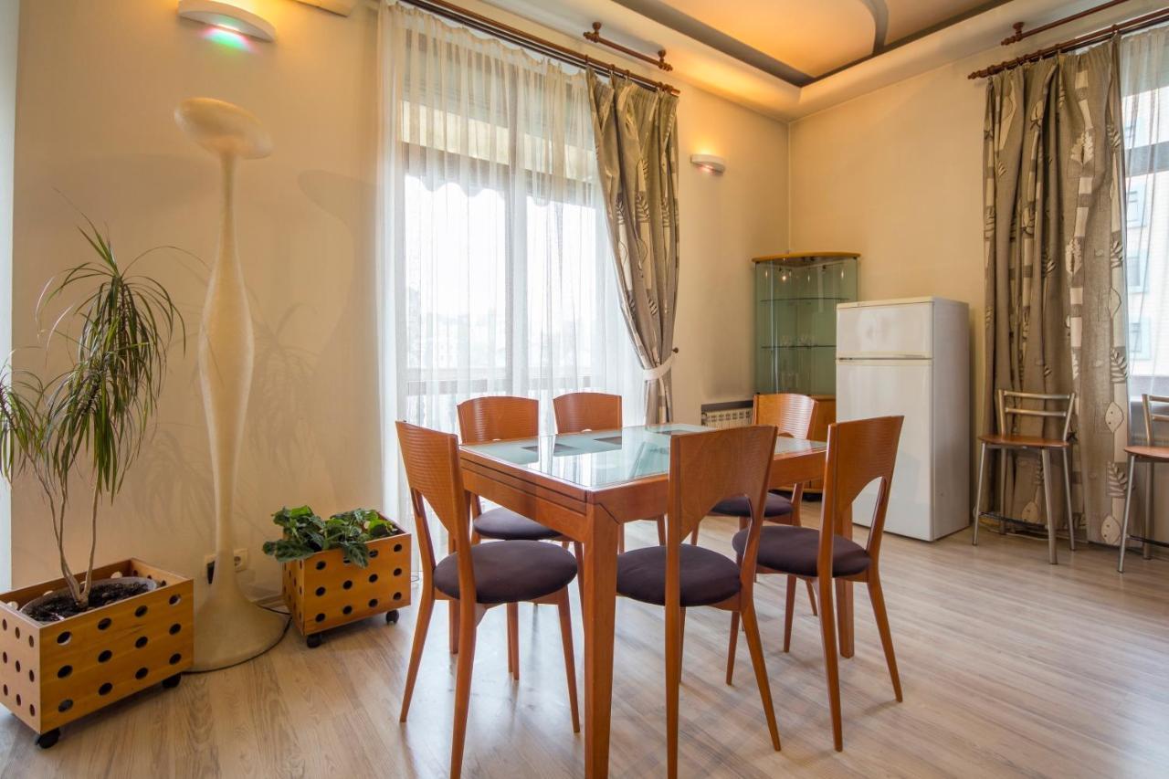 Central Apartments On Khreschatyk 基輔 外观 照片